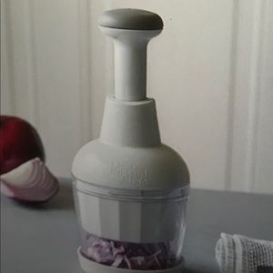 Pampered chef food chopper #2585